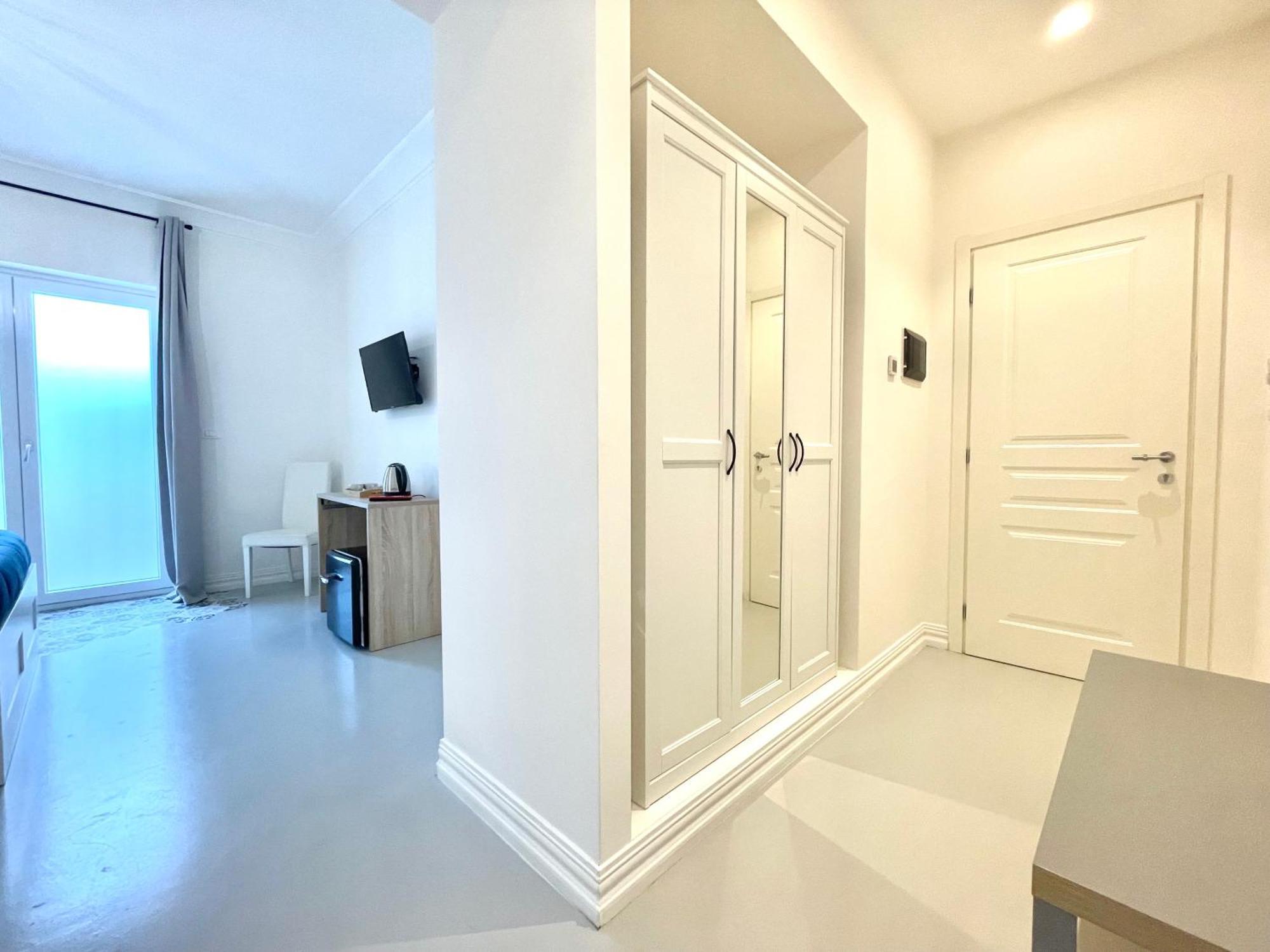 Le Porte Di Lecce Suites Bagian luar foto